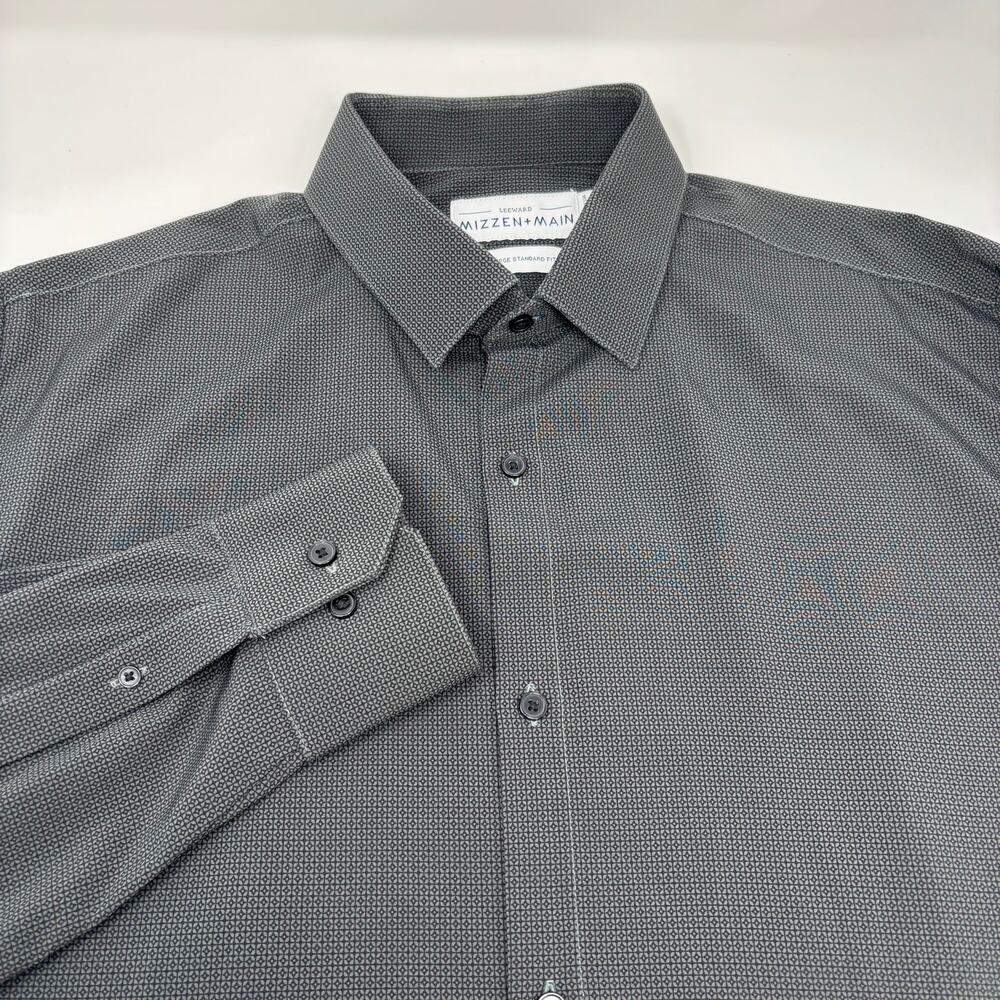Mizzen & Main Large Standard Fit Gray Patterned Long Sleeve Button Up Shirt